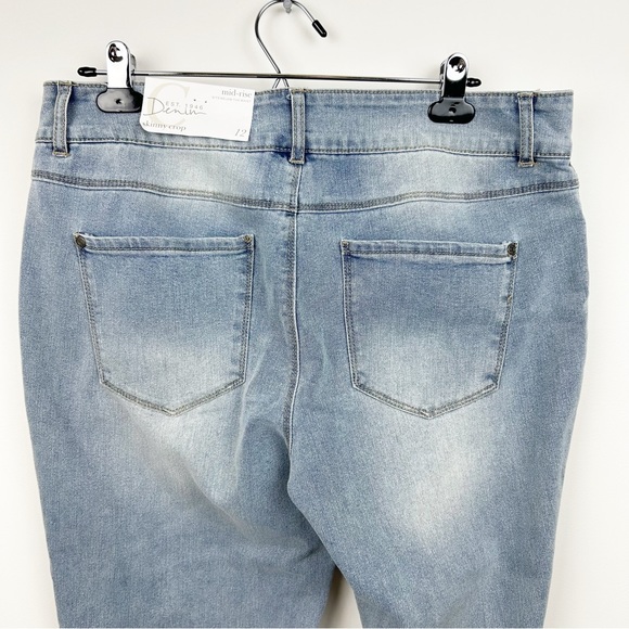 Cato Skinny Crop Midrise Light Wash 12 NWT - Picture 7 of 10